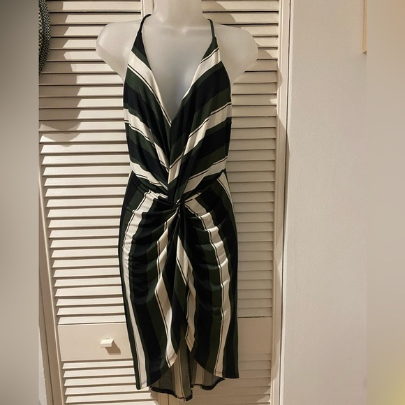 Revamped Dresses & Skirts - Revamped Black and White Backless Dress